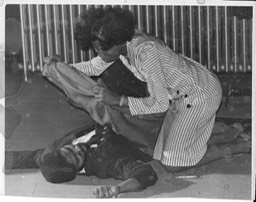 Tambourines - Buddy/Laura1975