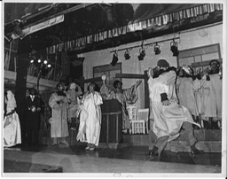 Tambourines to Glory-1975 Finale 